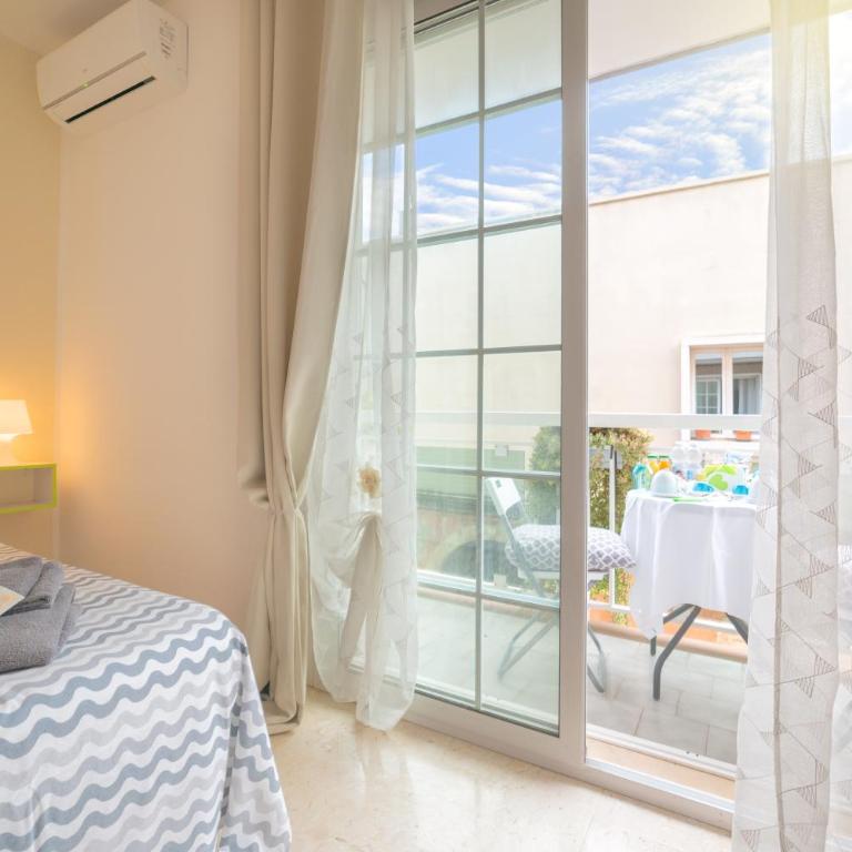 B&B Dei Musicisti - Camera Matrimoniale Deluxe con Balcone e Bagno Privato - 1