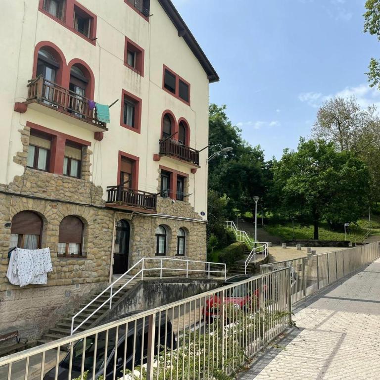 APARTAMENTO AMPLIO en DONOSTIA-SAN SEBASTIAN - Apartamento de 2 dormitorios - 1