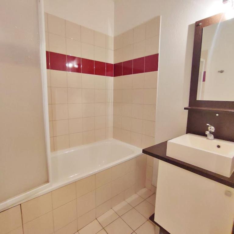 Ostal, T3, centre Luchon, wifi, casier à skis, ascenseur, 6 personnes - Appartement 2 Chambres - 9