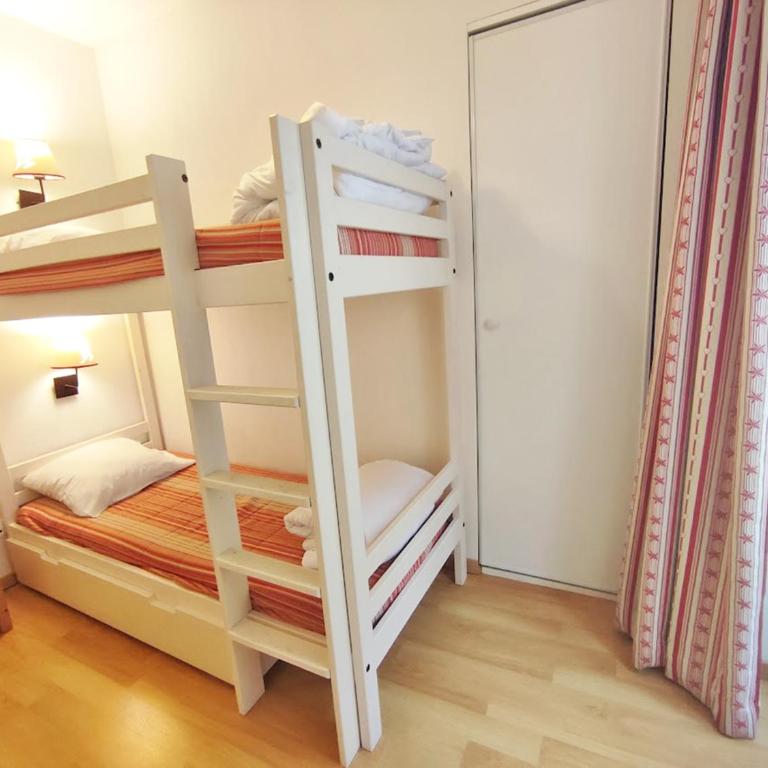 Ostal, T3, centre Luchon, wifi, casier à skis, ascenseur, 6 personnes - Appartement 2 Chambres - 8