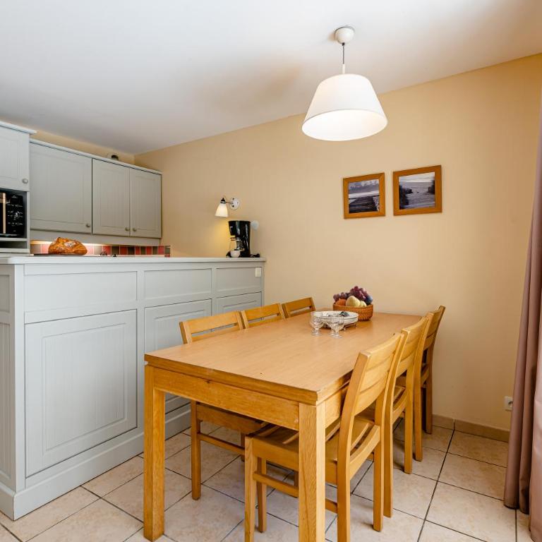 Résidence Pierre & Vacances Les Dunes du Médoc - Appartement 1 Chambre avec Alcôve de Couchage et Terrasse ou Balcon (6 Personnes) - Vue sur Piscine - 3