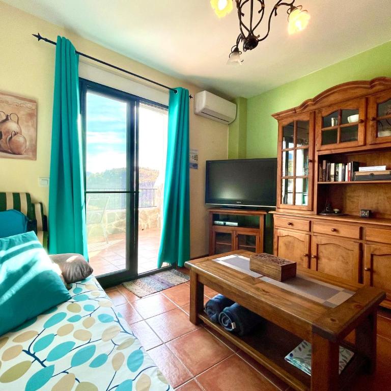 Apartamentos Axarquia , Frigiliana, terraza privada con vistas a la montaña rio y al mar - Apartamento de 1 dormitorio - 57