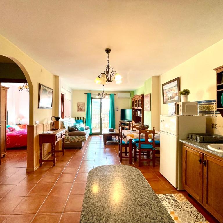 Apartamentos Axarquia , Frigiliana, terraza privada con vistas a la montaña rio y al mar - Apartamento de 1 dormitorio - 43
