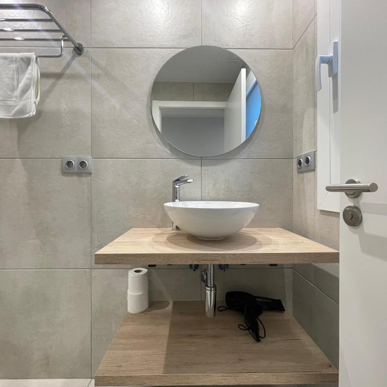Apartaments Voramar Roses - Apartment - 8