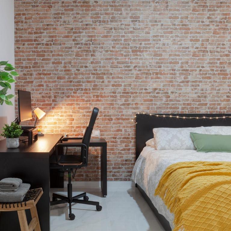 Digital Nomad Retreat 2 -Great Location Near Metro - One-Bedroom Apartment - 1