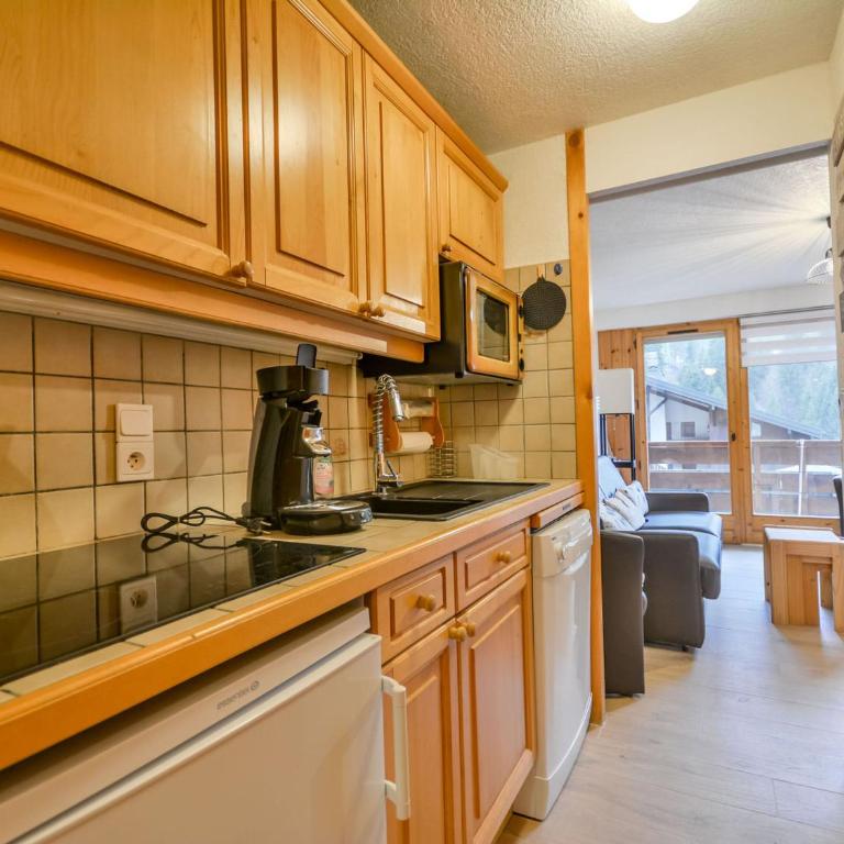 Studio cabine proche navettes, 4 pers. avec balcon, casier à skis et garage - Morzine - FR-1-684-53 - Apartamento - 5
