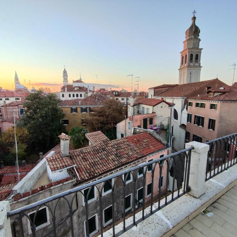 VENICE HOLIDAY TERRACE - Two-Bedroom Apartment - 16