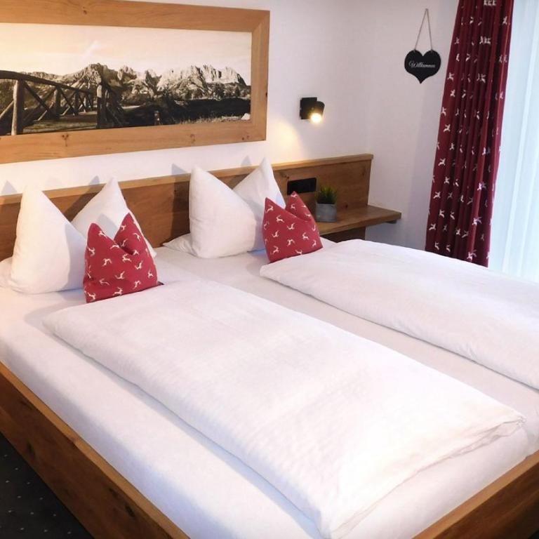 Hotel-Gasthof-Sonneck - Doppel-/Zweibettzimmer mit Balkon - 1