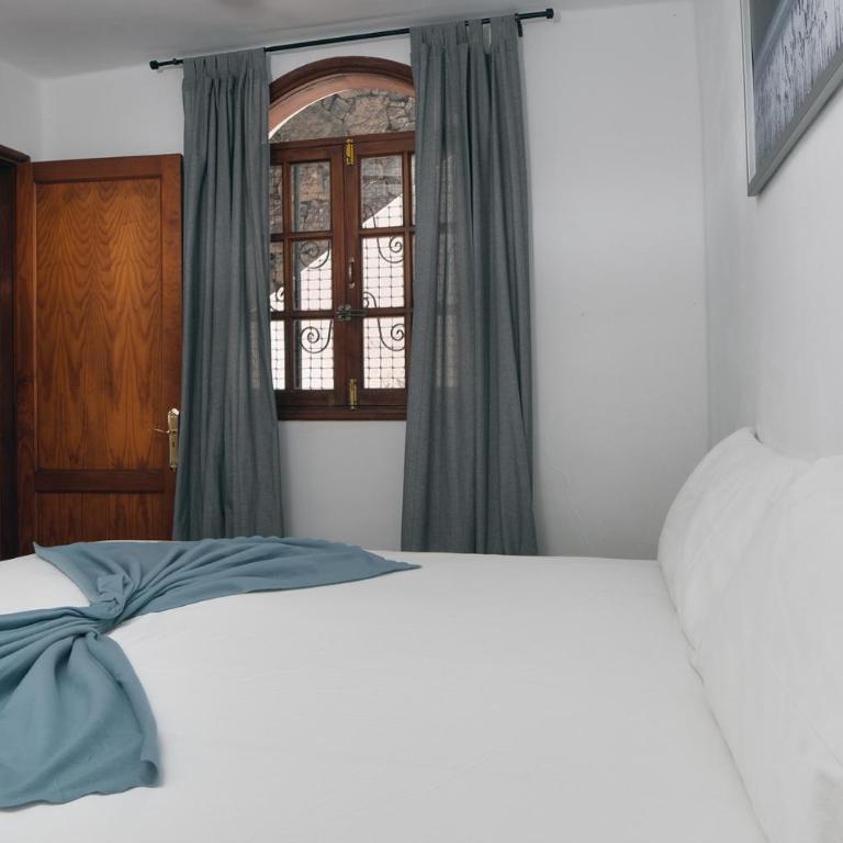Sea Waves Lanzarote- 500m from Playa Grande, Pool and Terrace By Lanzarote Vacation Homes - Casa - 8