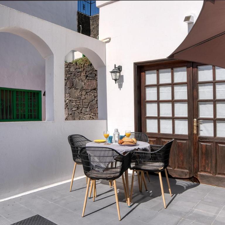 Sea Waves Lanzarote- 500m from Playa Grande, Pool and Terrace By Lanzarote Vacation Homes - Casa - 21