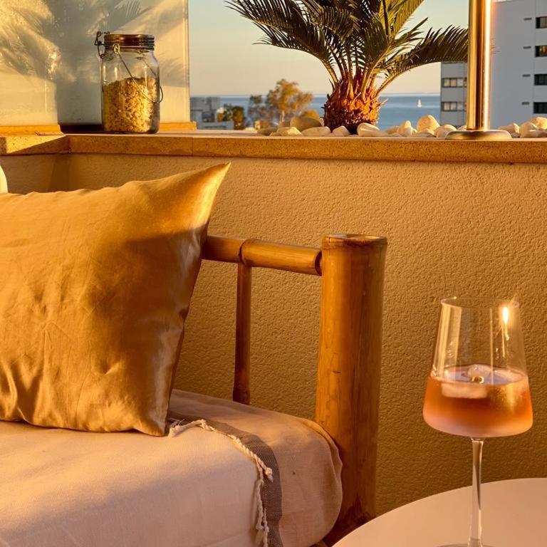 Precioso piso con magnifica vista cerca playa - Two-Bedroom Apartment with Sea View - 24