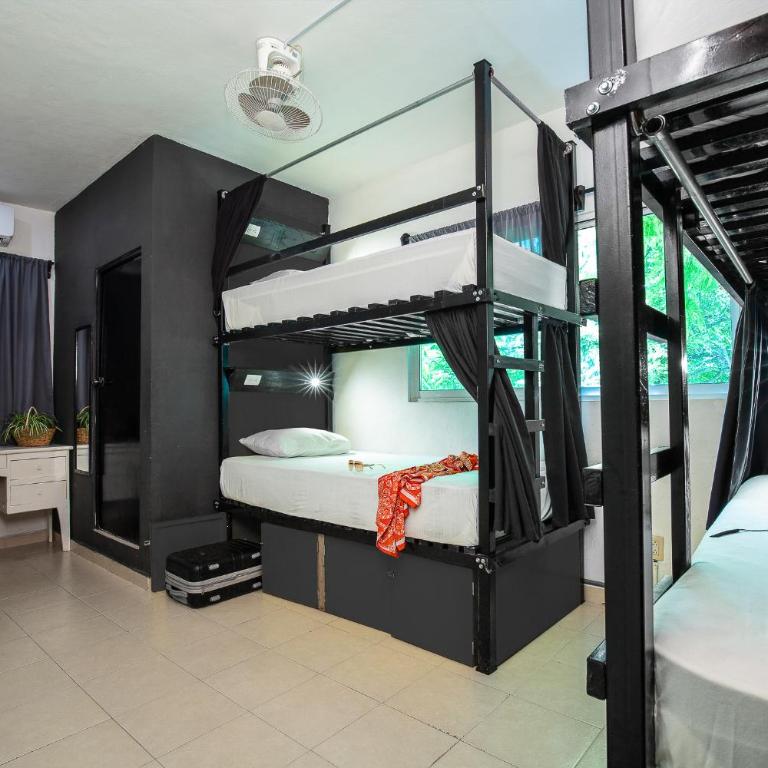 Che Playa Hostel & Bar Adults Only - Bed in 4-Bed Female Dormitory Room - 7