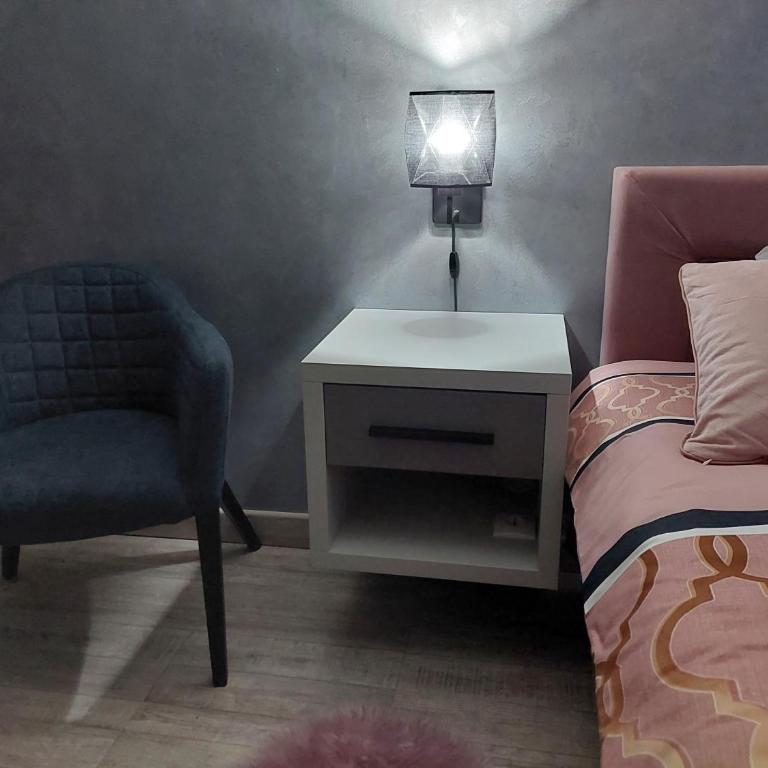 Apartmani Borova Iglica Divčibare - Standardna Dvokrevetna Soba sa Bračnim Krevetom - 4