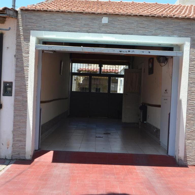 Casa ideal hasta 7pax Mendoza con cochera propia - Casa - 17