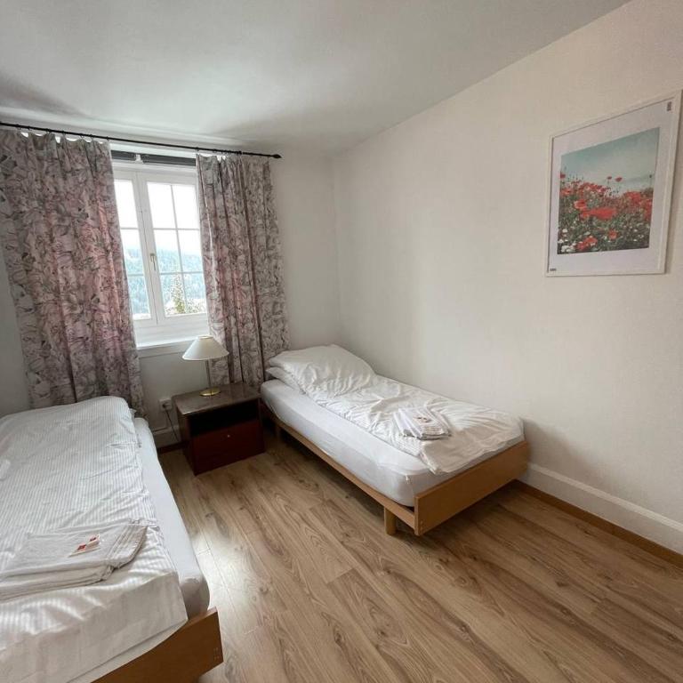 Zentrum Haus Davos - Doppelzimmer mit Gemeinschaftsbad - 3