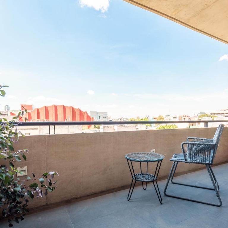 Alcazar Apartments - Studio Apartment - 1
