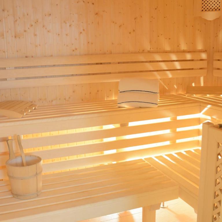 BRUGGER ChaletDorf - Chalet Superior with Private Sauna - 3