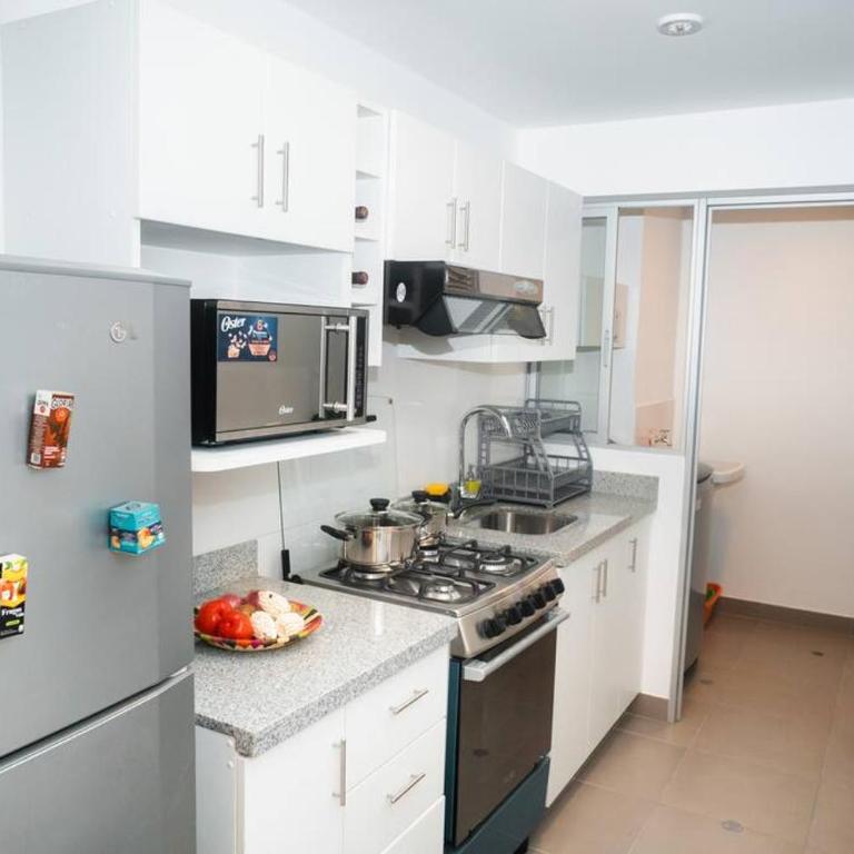 Hermoso departamento de 3 habitaciones - Three-Bedroom Apartment - 12