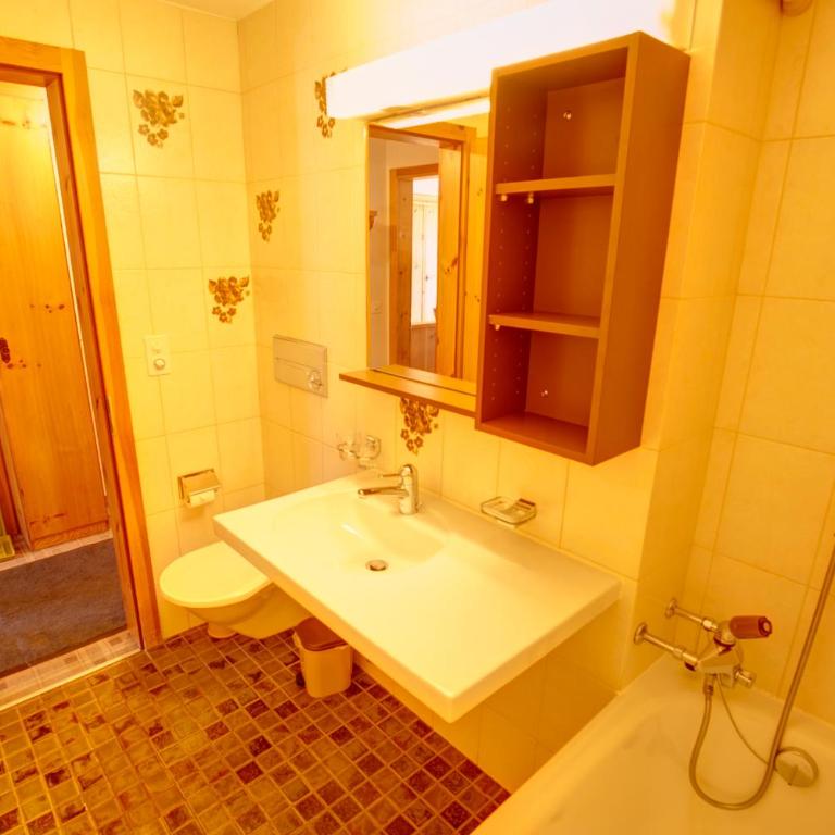 Chesa Munteratsch 2-Zimmerwohnung 102 Typ E - Apartment mit Seeblick - 16