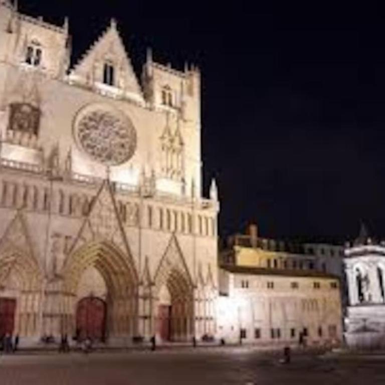 Pépite rare 8 personnes au cœur battant du Vieux Lyon - Appartamento con 2 Camere da Letto - 20