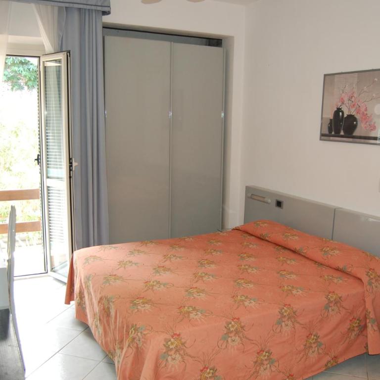 Hotel Villa Ombrosa - Camera Tripla - 17