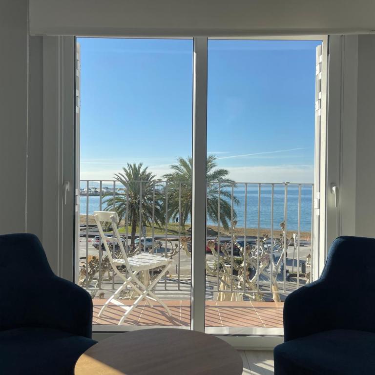 Apartaments Voramar Roses - Apartment with Sea View - 8