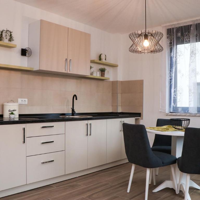 Ravna Planina - Two-Bedroom Apartment - 3