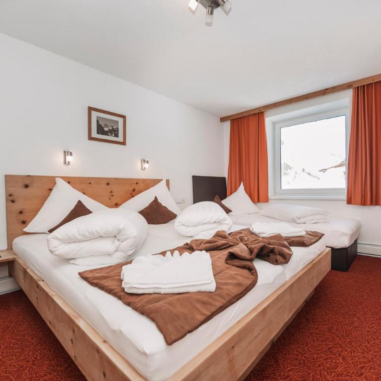 Berghotel-Gasthof Gstrein - Dreibettzimmer - 4