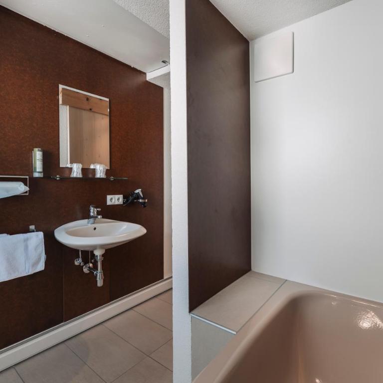 Berghotel-Gasthof Gstrein - Doppelzimmer - 9