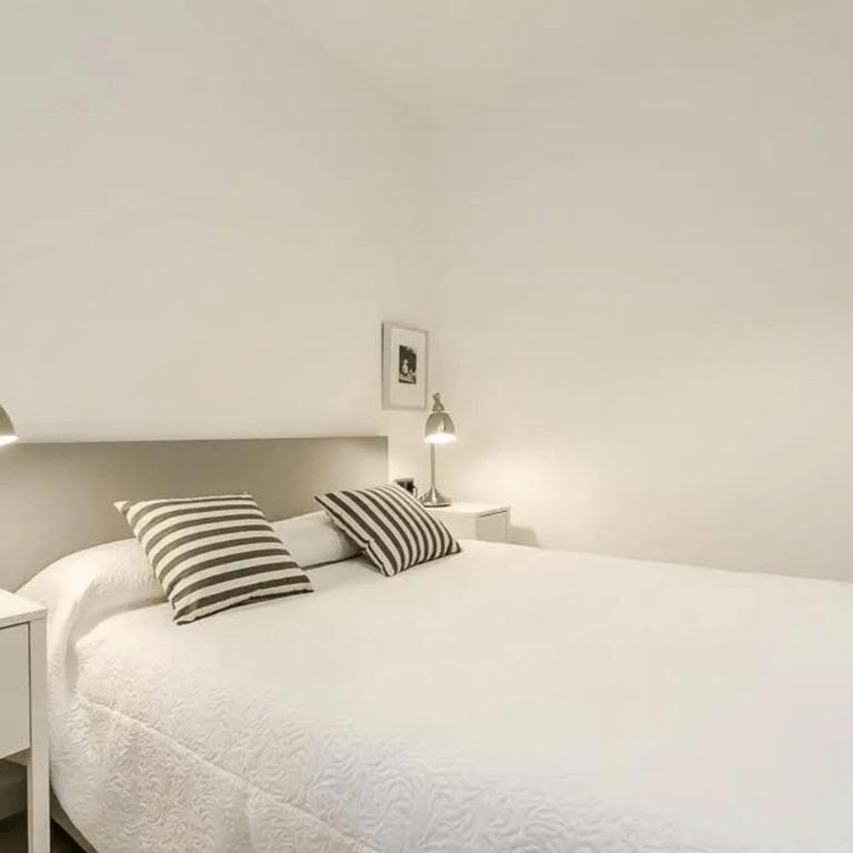 51SAM1021 - Modern apartment near Montjuic - Two-Bedroom Apartment - 16