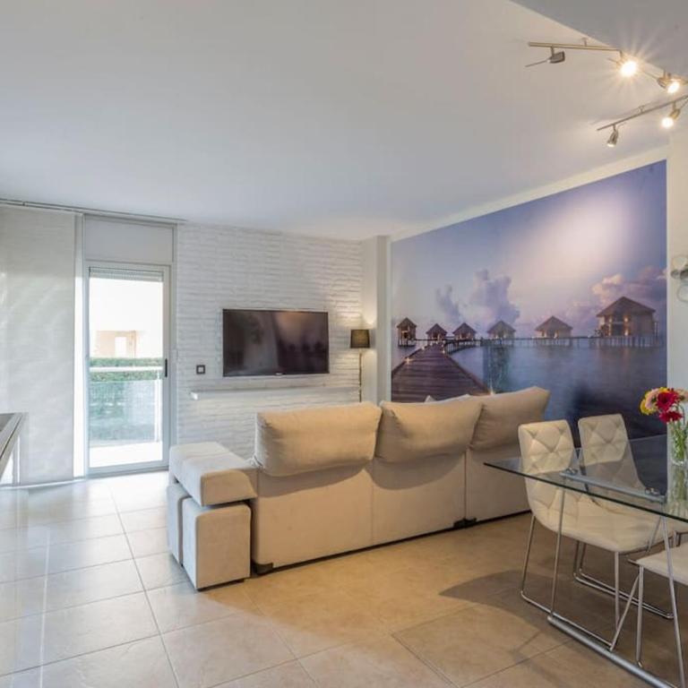 Piso de 2 habitaciones, 3 piscinas y cerca del mar - Two-Bedroom Apartment - 11