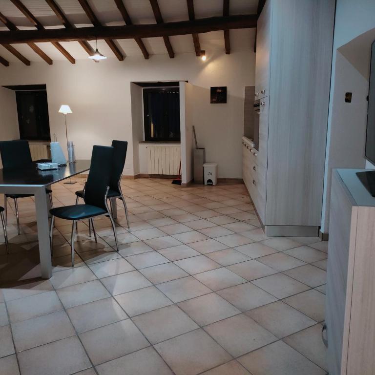 Francigena Viterbo Apartment con parcheggio gratuito a soli 2 minuti - Appartamento con 3 Camere da Letto - 36