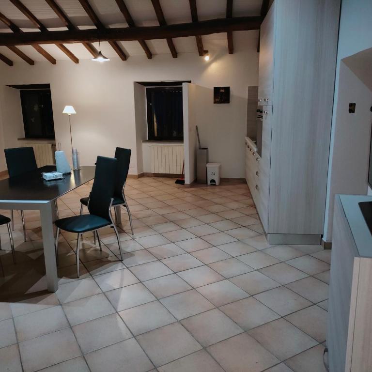 Francigena Viterbo Apartment con parcheggio gratuito a soli 2 minuti - Appartamento con 3 Camere da Letto - 40