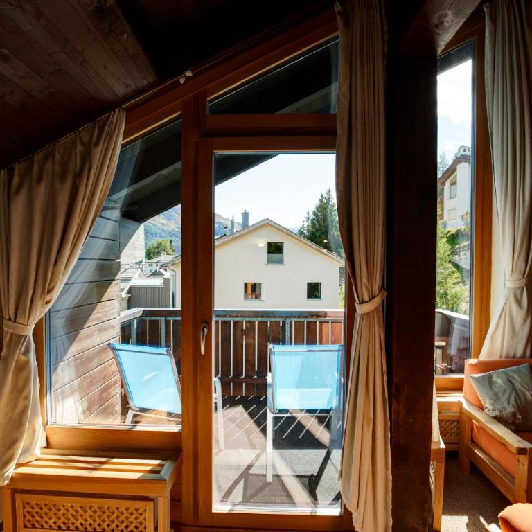 Chesa Munteratsch 1 1 2-Zimmerwohnung 609 Typ D - Apartment mit Blick auf die Berge - 2
