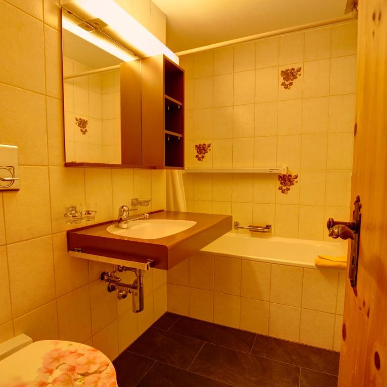 Chesa Munteratsch 1 1 2 Zimmewohnung 104 Typ D - Apartment mit Seeblick - 16