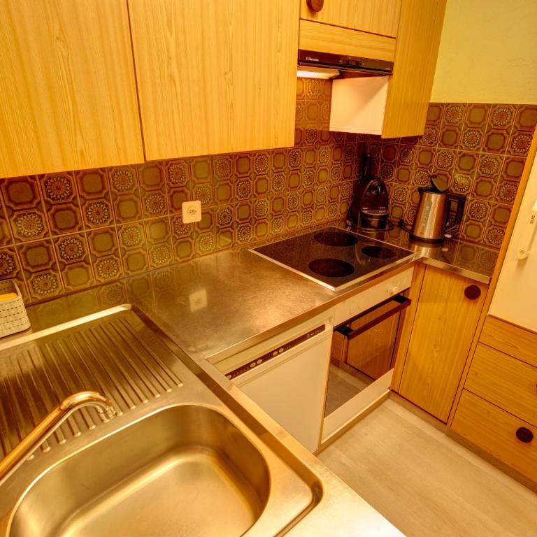 Chesa Munteratsch 2 1 2-Zimmerwohnung 202 Typ G - Apartment mit Seeblick - 13