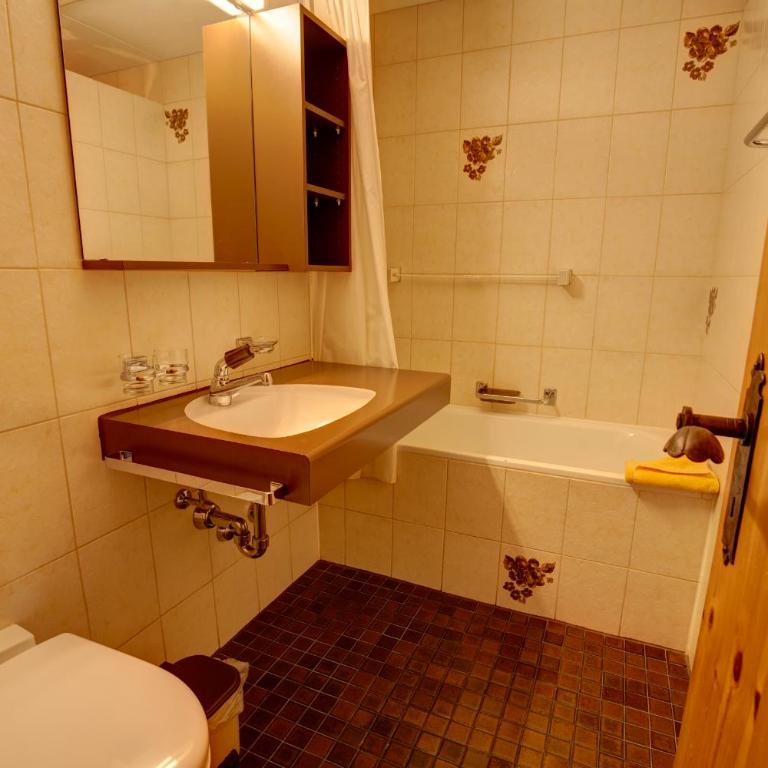 Chesa Munteratsch 2 1 2-Zimmerwohnung 202 Typ G - Apartment mit Seeblick - 15