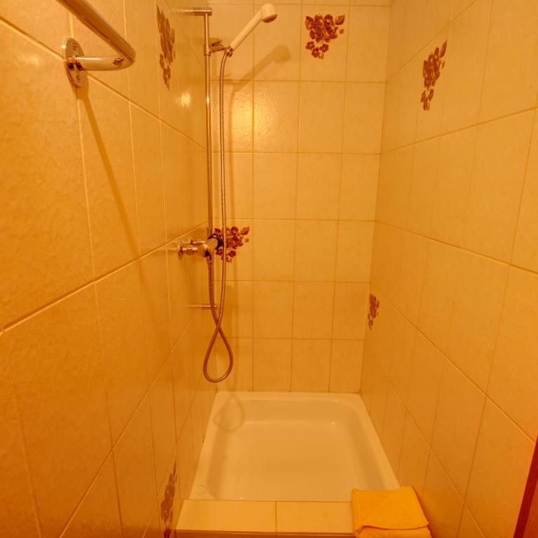 Chesa Munteratsch 2 1 2-Zimmerwohnung 202 Typ G - Apartment mit Seeblick - 17