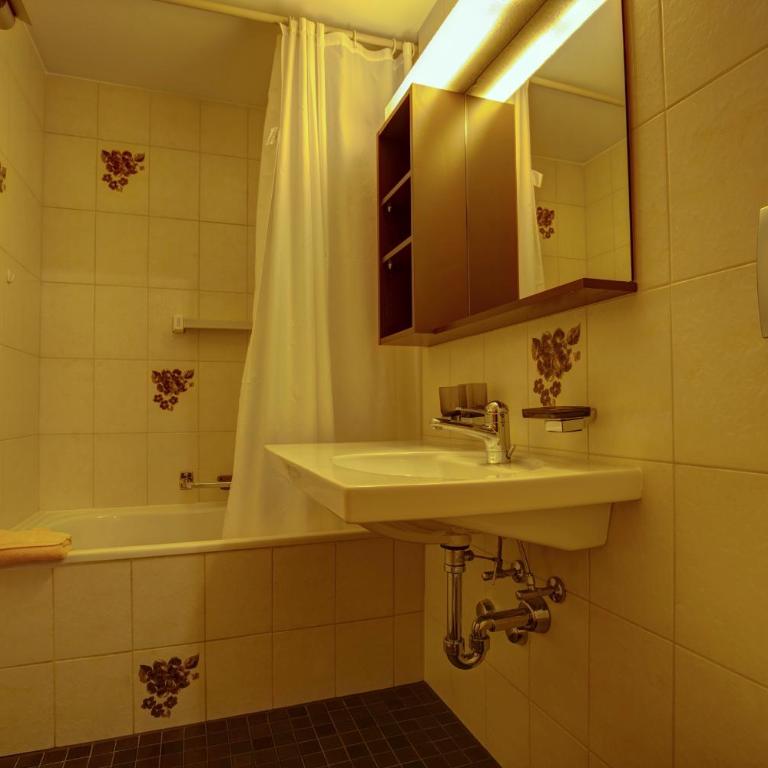 Chesa Munteratsch 2-Zimmerwohnung 105 Typ E - Apartment mit Seeblick - 16