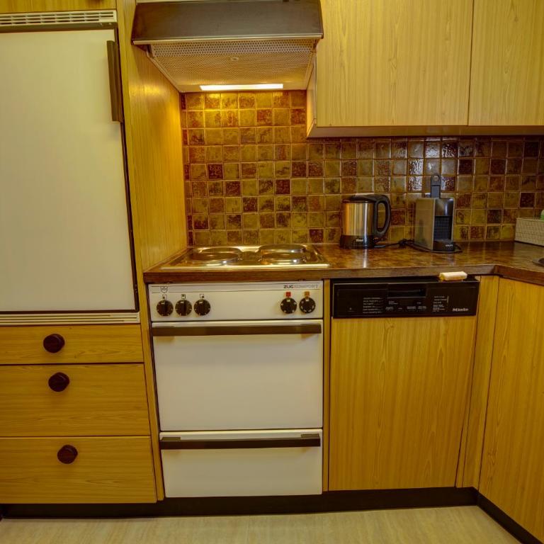 Chesa Munteratsch 2-Zimmerwohnung 105 Typ E - Apartment mit Seeblick - 15