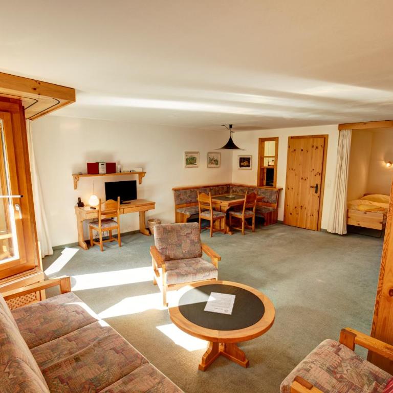 Chesa Munteratsch 1 1 2-Zimmerwohnung 309 Typ C - Apartment mit Blick auf die Berge - 1