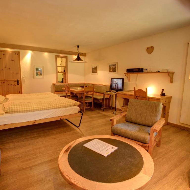 Chesa Munteratsch 1-Zimmerwohnung 107 Typ B - Apartment mit Blick auf die Berge - 8