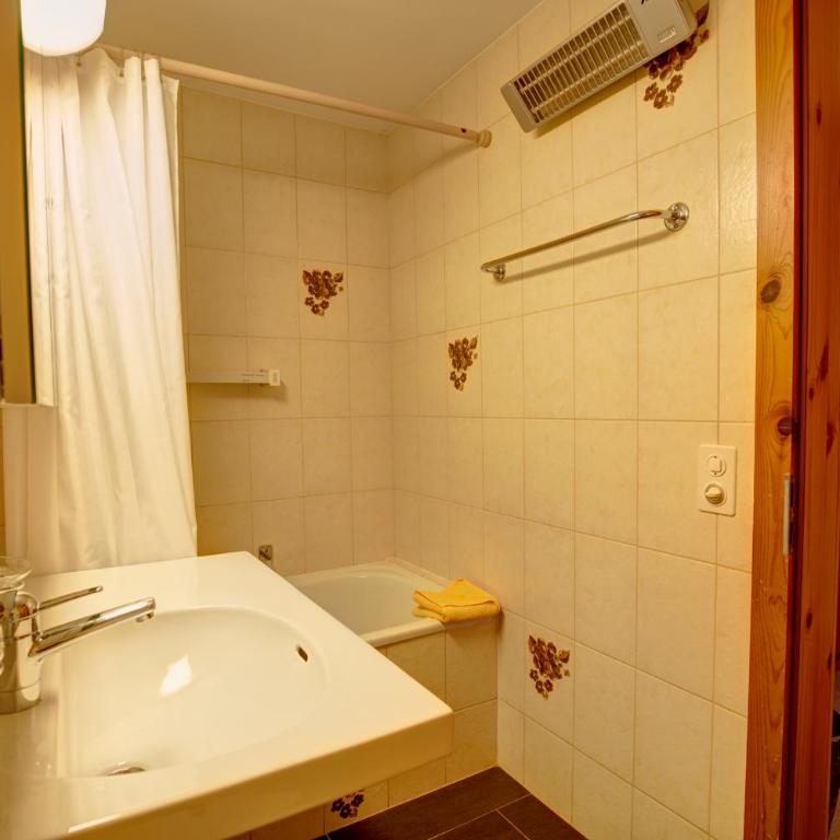 Chesa Munteratsch 1-Zimmerwohnung 306 Typ B - Apartment mit Blick auf die Berge - 20