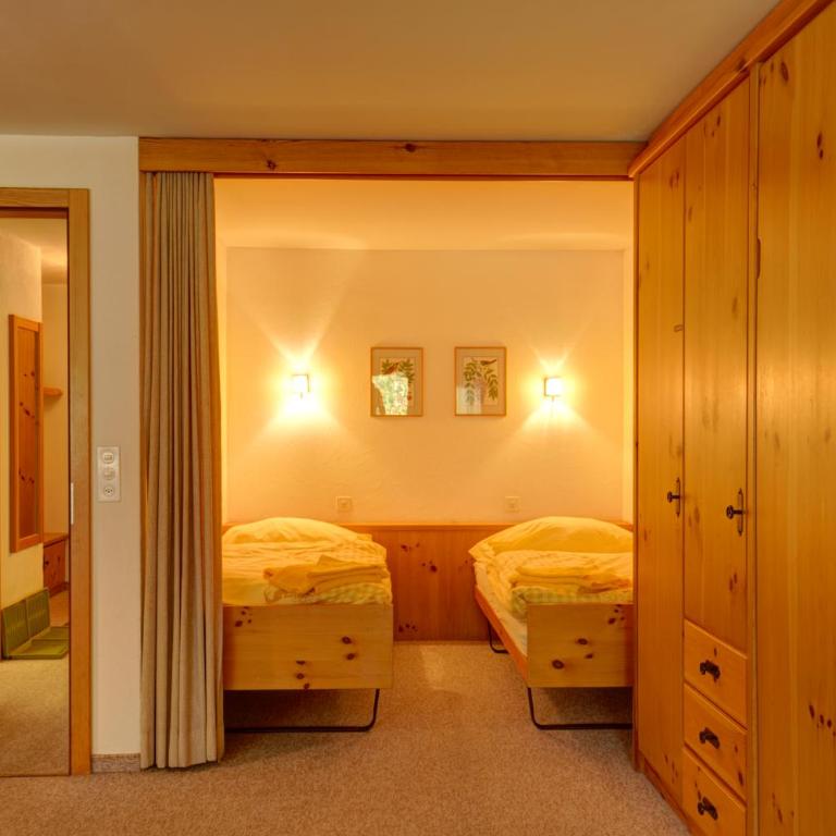 Chesa Munteratsch 1 1 2-Zimmerwohnung 204 Typ D - Apartment mit Seeblick - 2