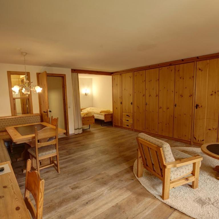 Chesa Munteratsch 1 1 2-Zimmerwohnung 409 Typ C - Apartment mit Blick auf die Berge - 1