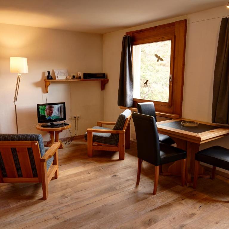 Chesa Munteratsch 1-Zimmerwohnung 411 Typ A - Apartment mit Seeblick - 2