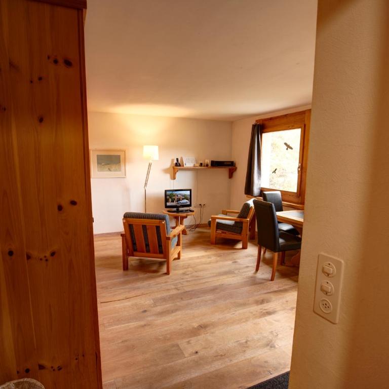 Chesa Munteratsch 1-Zimmerwohnung 411 Typ A - Apartment mit Seeblick - 3