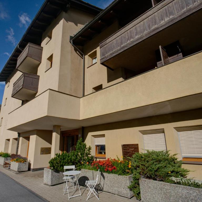 Chesa Munteratsch 1 1 2-Zimmerwohnung 209 Typ D - Apartment mit Terrasse - 45