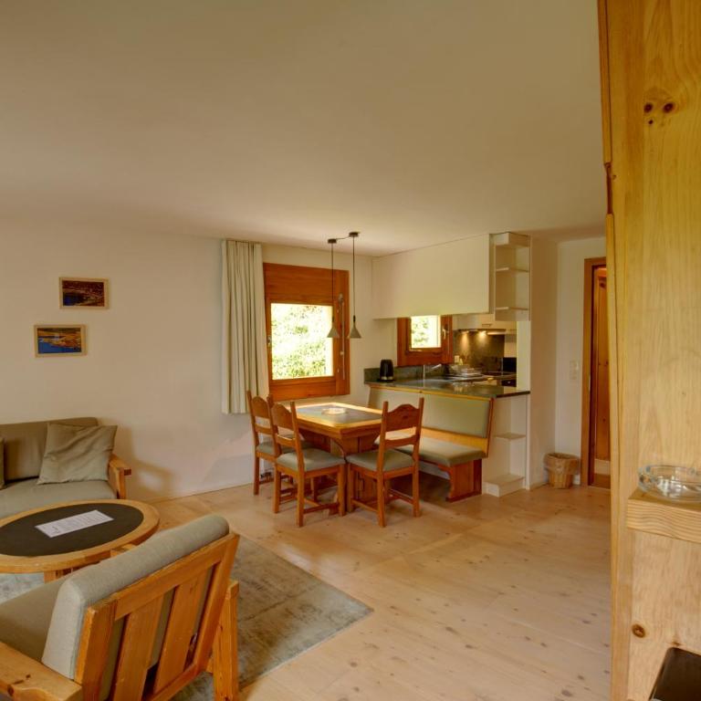 Chesa Munteratsch 2-Zimmerwohnung 410 Typ E - Apartment mit Blick auf die Berge - 2