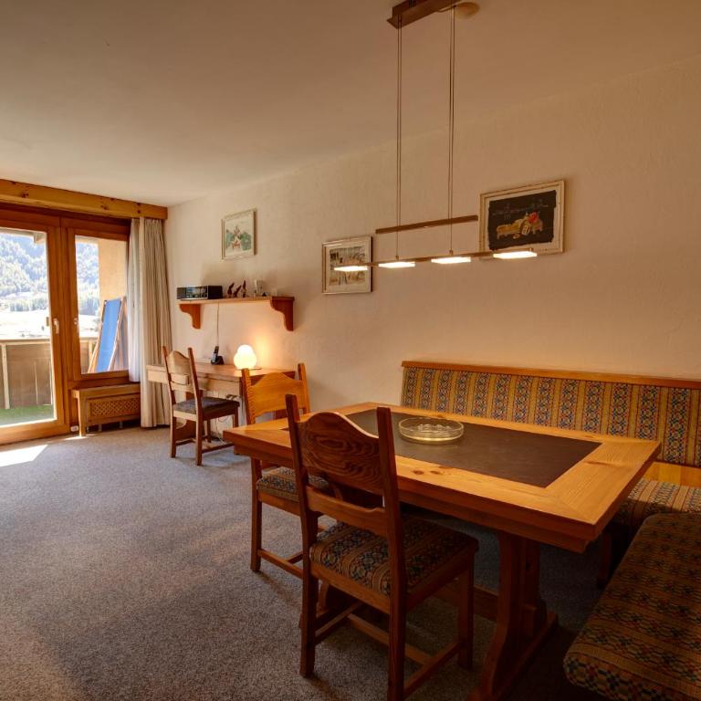 Chesa Munteratsch 1 1 2-Zimmerwohnung 304 Typ D - Apartment mit Seeblick - 2